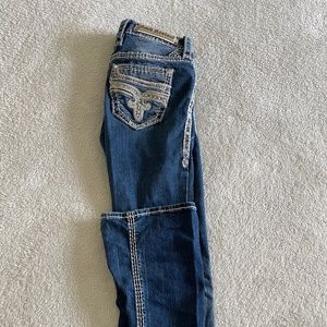 *Back Pocket Tear* Rock Revival Raffia Boot Cut Size 24 x 34